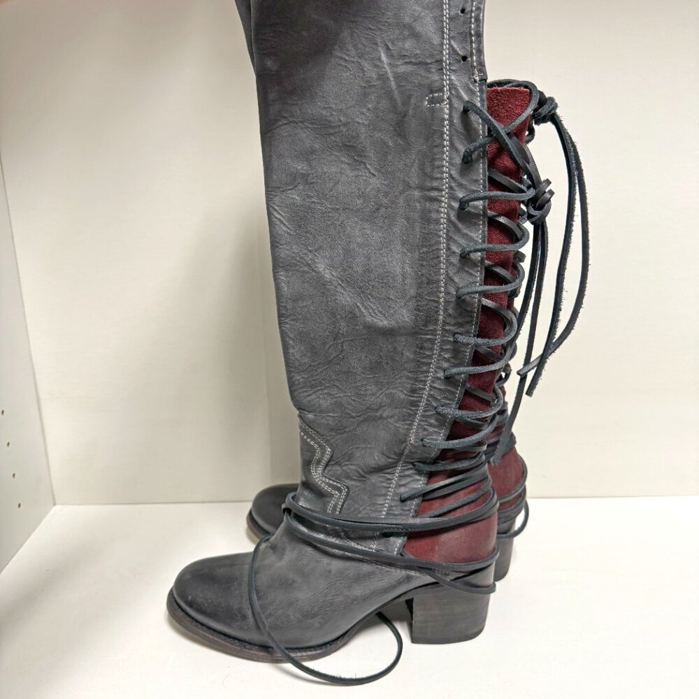 Freebird Coal Boots - Picture 7 of 15